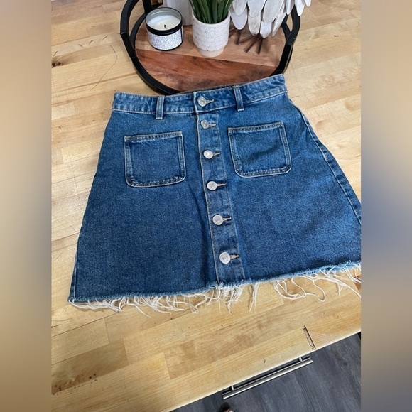 Zara Dresses & Skirts - Zara Women's Blue and Silver Skirt size 26